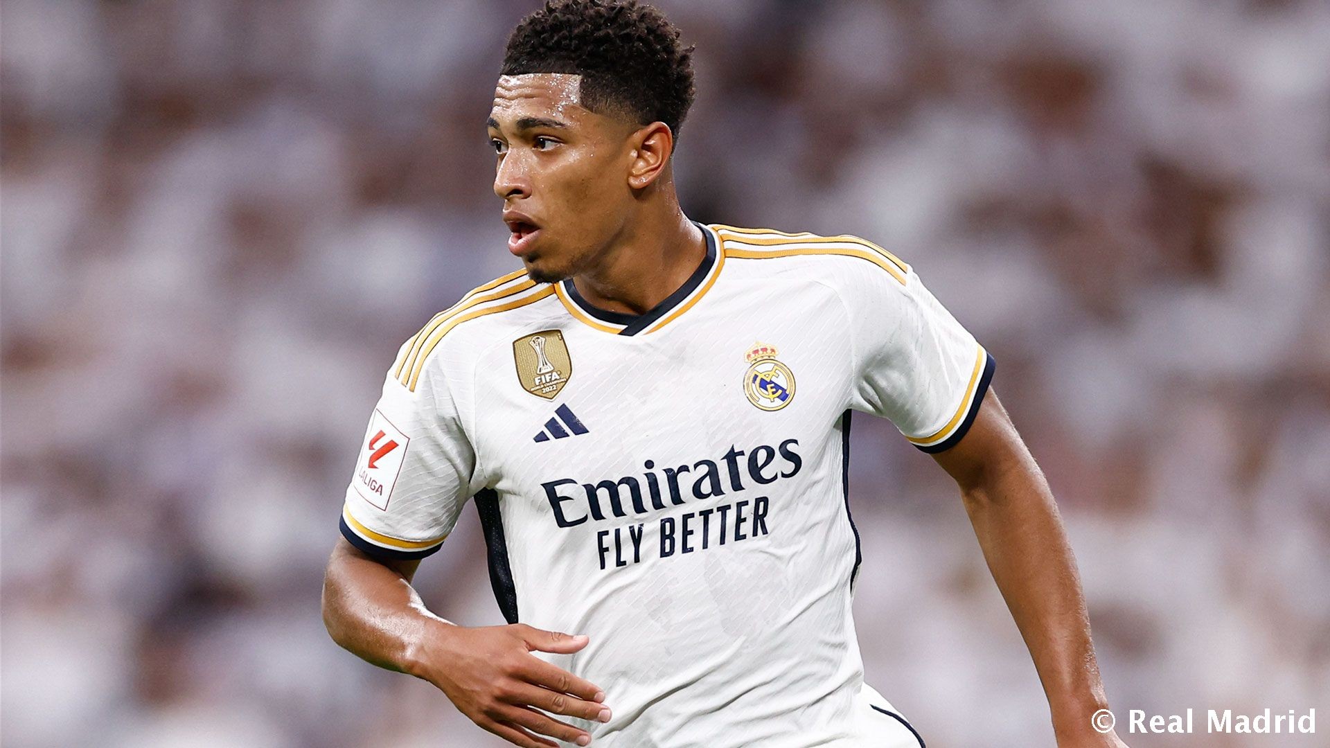 西班牙此前10次对阵乌拉圭5胜5平保持不败，打进16球丢8球（西班牙近10次对阵乌拉圭取得5胜5平不败战绩，共打入16球失8球）