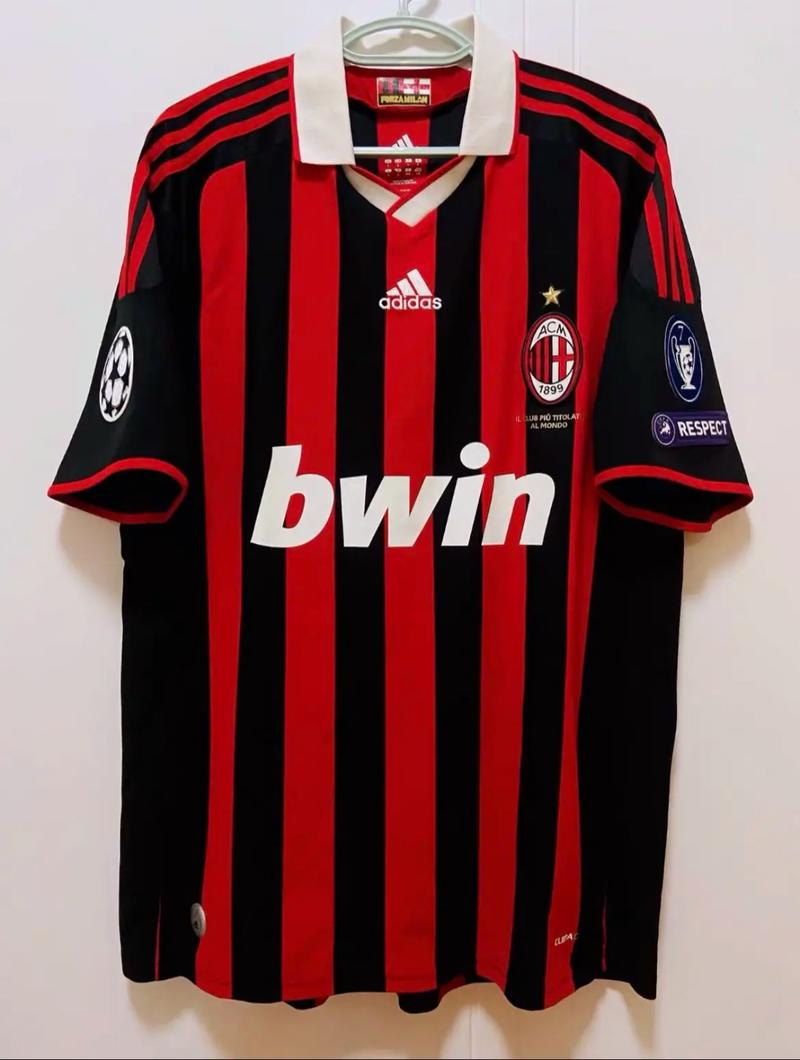 TA：FIFA在卖世界杯期间的停车证，价格是每场75至175美元（TA：FIFA将世界杯赛事停车证对外发售，单场售价75至175美元）