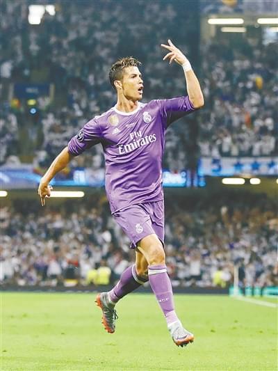 本泽马：皇马如今没有能指出问题的领袖，前场巨星们缺少牺牲（本泽马直言：皇马缺少敢指出问题的领袖，前场巨星缺乏牺牲精神）