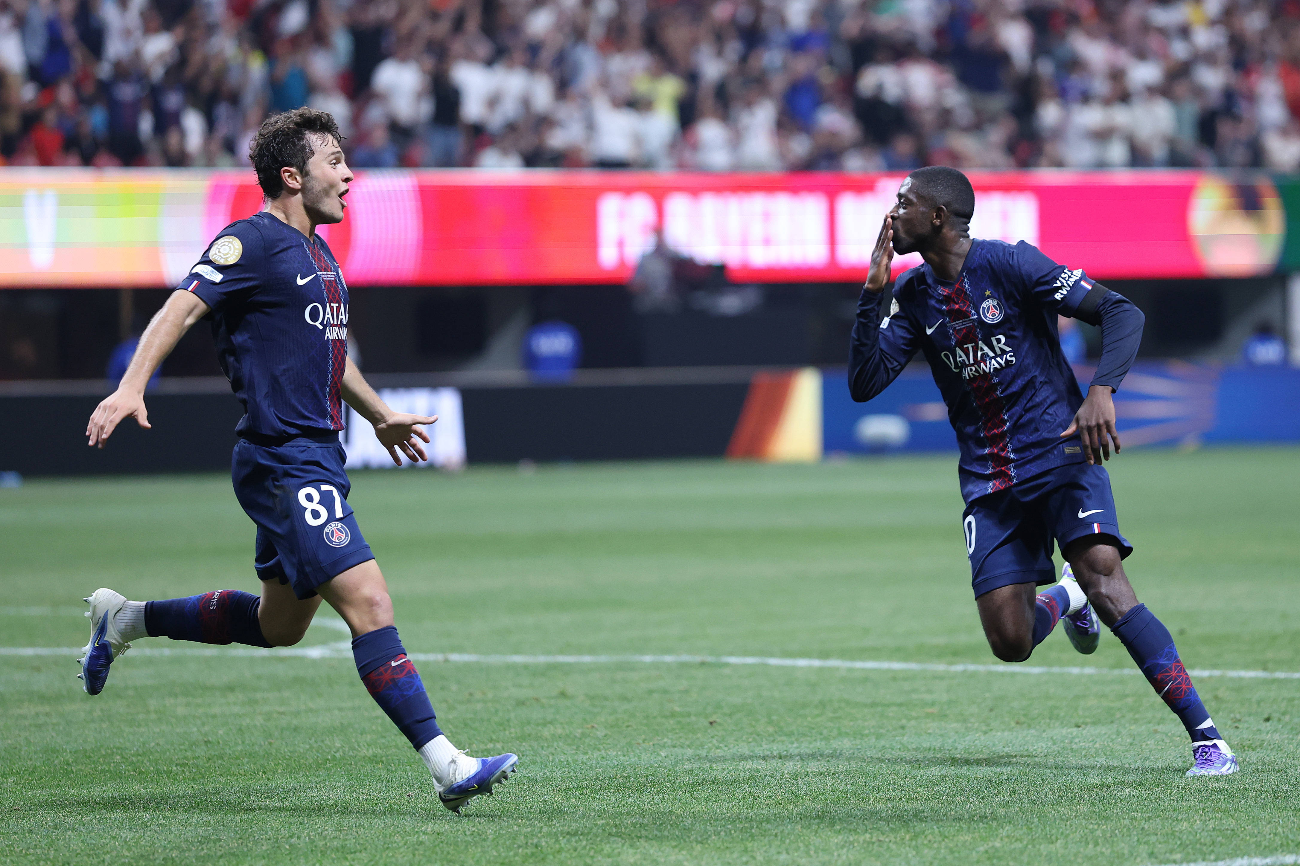 欧冠不敌圣吉罗斯，加拉塔萨雷连续33场主场不败被终结（欧冠负于圣吉罗斯，加拉塔萨雷主场33场不败纪录告终）