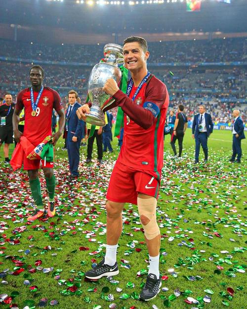 美因茨1-1云达不莱梅，西尔万-威德默先拔头筹，斯特奇扳平（美因茨与云达不莱梅1-1握手言和：西尔万-威德默先开纪录，斯特奇扳平）