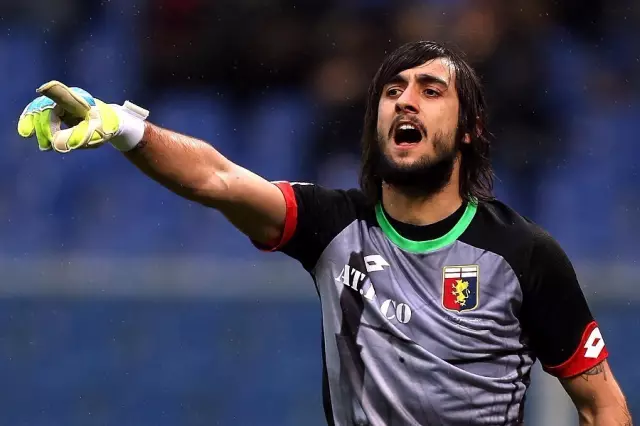 五人制足球速度与配合技巧解析（五人制足球：速度与团队配合的实战要点）