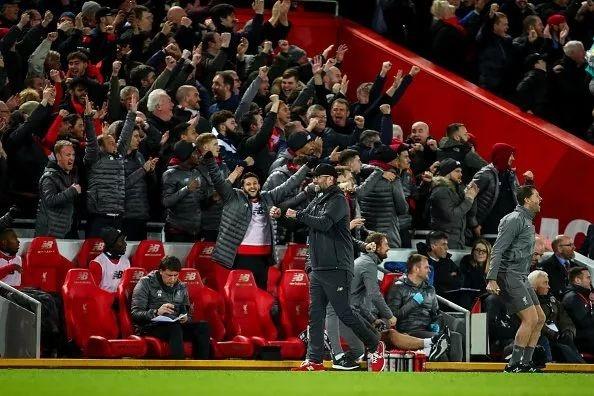 欧冠半场：卡尔进球被吹，凯恩中柱，拜仁暂0-0葡萄牙体育（欧冠半场焦点：卡尔进球无效、凯恩中柱，拜仁暂与葡萄牙体育互交白卷）