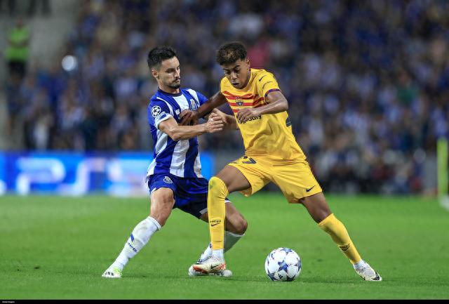 篮球火箭队内训练强度提升，新战术曝光（火箭队内训练强度升级，新战术亮相）