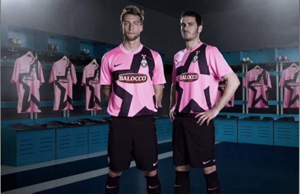 施魏因斯泰格：我目前在德国推动国王联赛，这项赛事特别刺激（施魏因斯泰格推动国王联赛落地德国：比赛异常刺激）