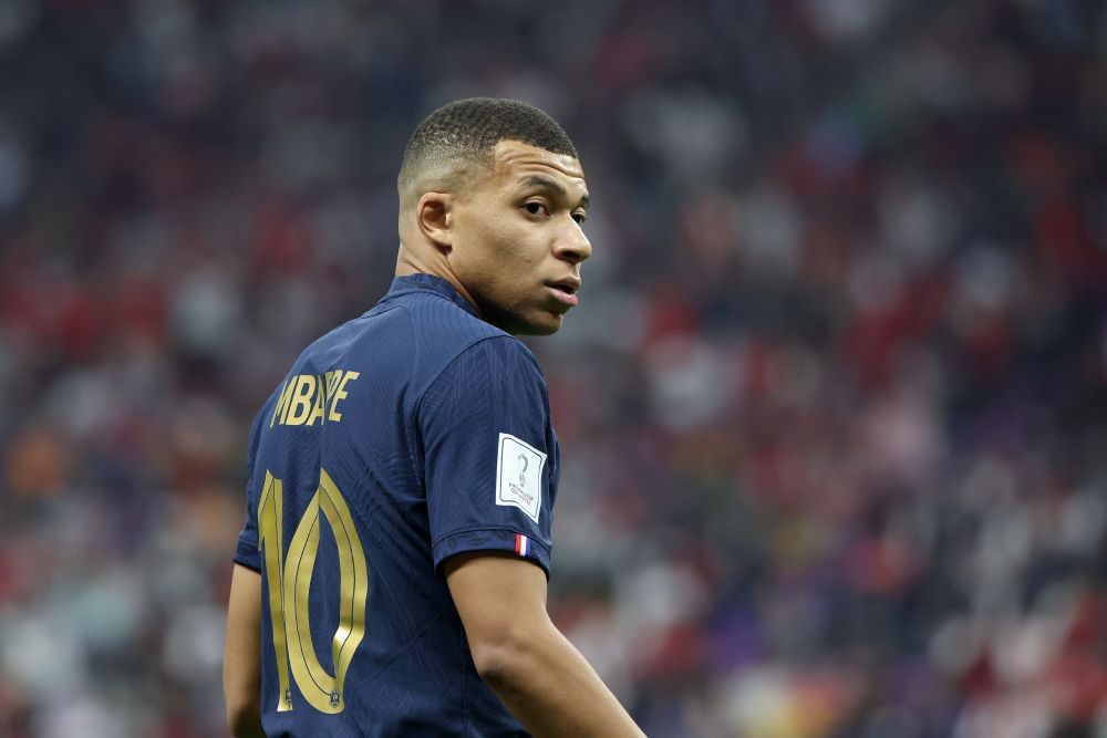 18岁球员15分+2断+2帽场次：弗拉格超越科比&詹姆斯