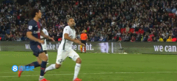 詹姆斯：英格拉姆当年还是个年轻人，如今已是经验丰富的老将（詹姆斯：英格拉姆从青涩新秀蜕变为经验老到的老将）