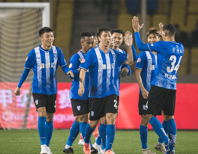 英超焦点战：纽卡斯尔联VS伯恩利——攻防博弈下的胜负天平与比分推演（英超重磅对决：纽卡斯尔联vs伯恩利——攻守博弈中的胜负天秤与比分预测）