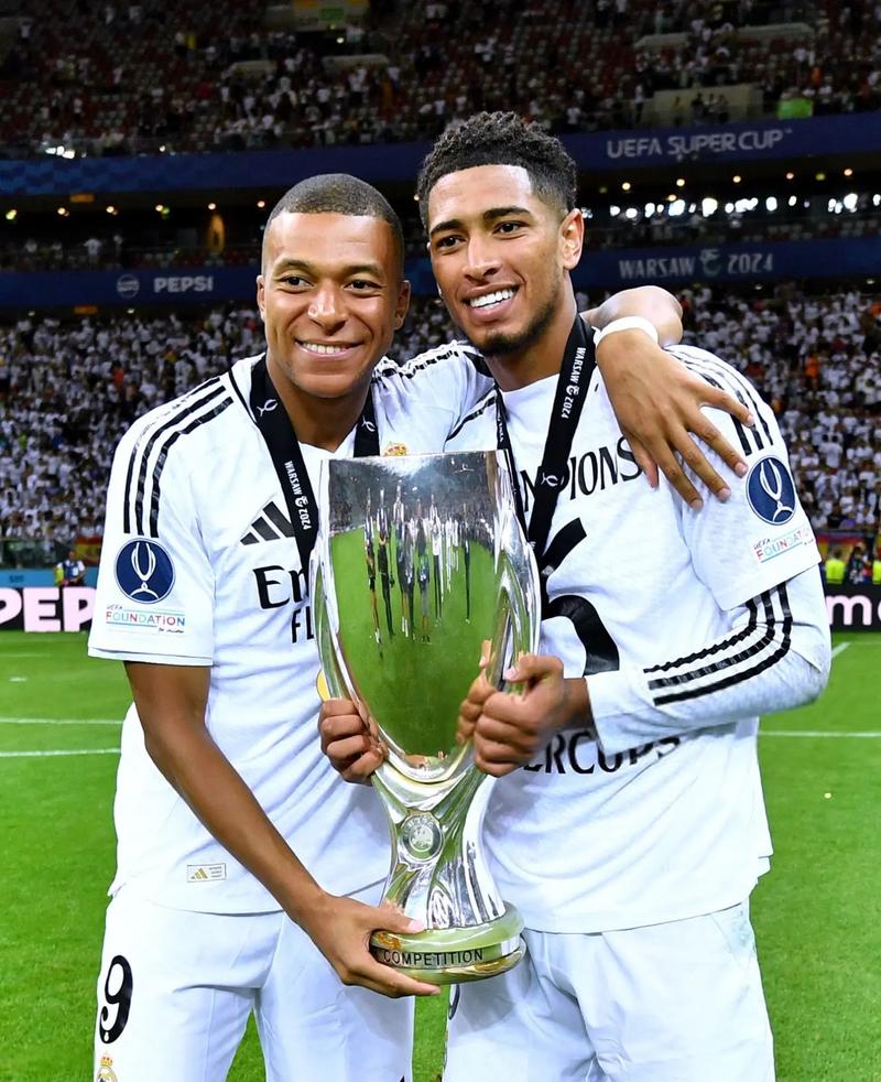 原浙江队主帅乔迪被拍到抵达玉溪，疑似即将正式执教云南玉昆