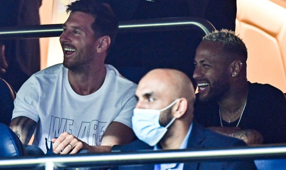 踢球者：伊藤洋辉恢复良好，可能在周六拜仁对阵弗赖堡时复出（踢球者：伊藤洋辉恢复顺利，或将于周六拜仁对阵弗赖堡时回归）