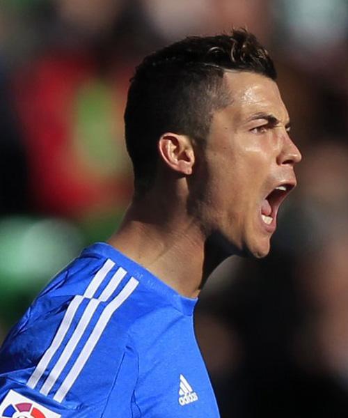 CBA俱乐部杯｜高诗岩回归，山东男篮99：95击败首钢